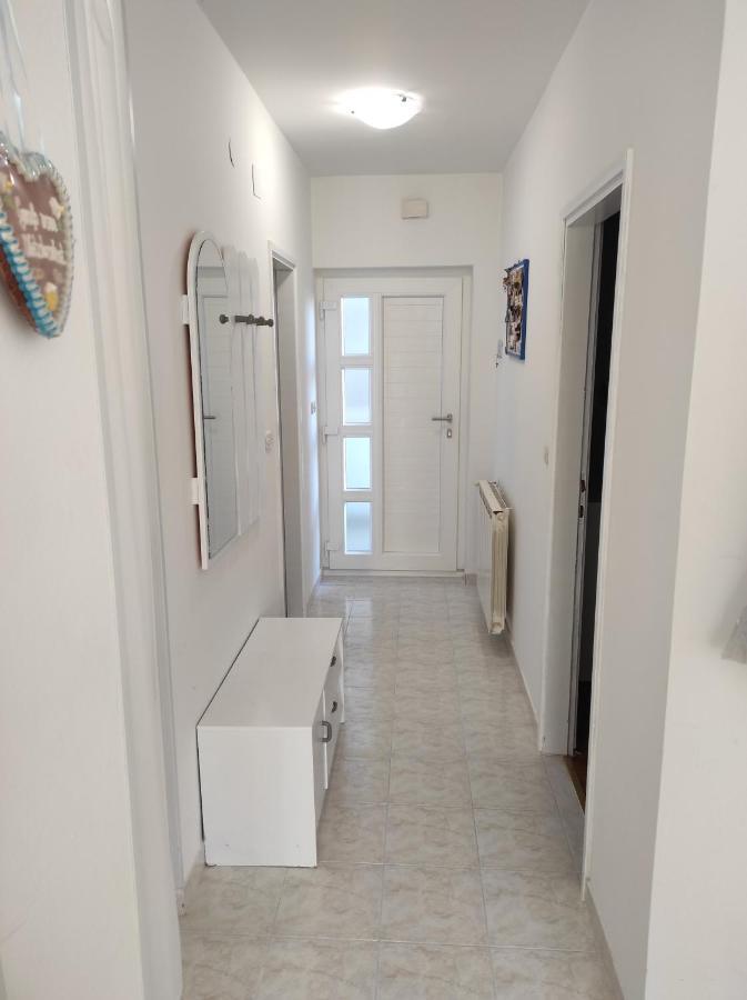 Apartman Eli روفينج المظهر الخارجي الصورة