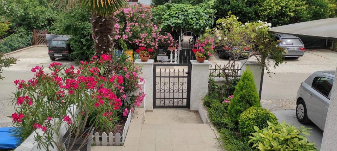 Apartman Eli روفينج المظهر الخارجي الصورة