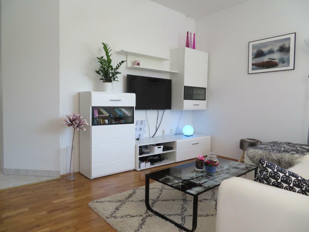 Apartman Eli روفينج المظهر الخارجي الصورة